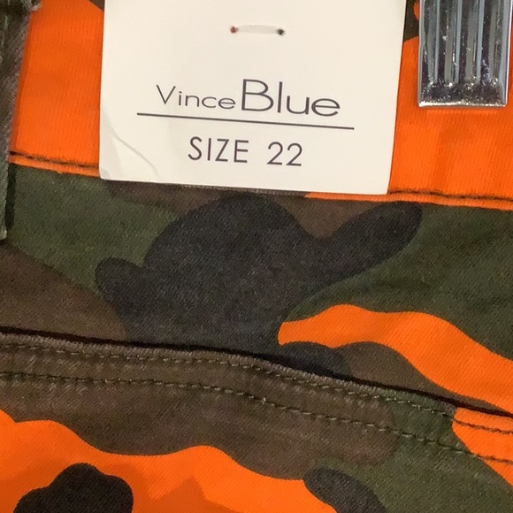 Vince Blue Co Women Distressed Shorts - Picture 6 of 7